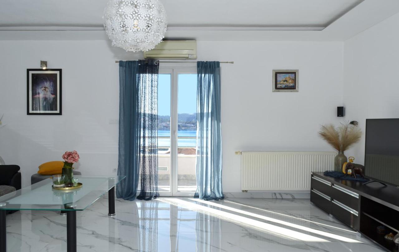 Copacabana Beach Apartments Trogir Dış mekan fotoğraf