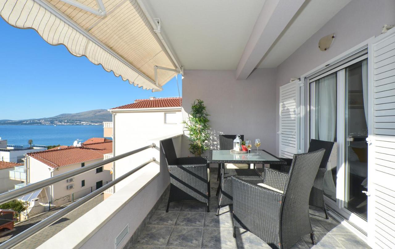 Copacabana Beach Apartments Trogir Dış mekan fotoğraf