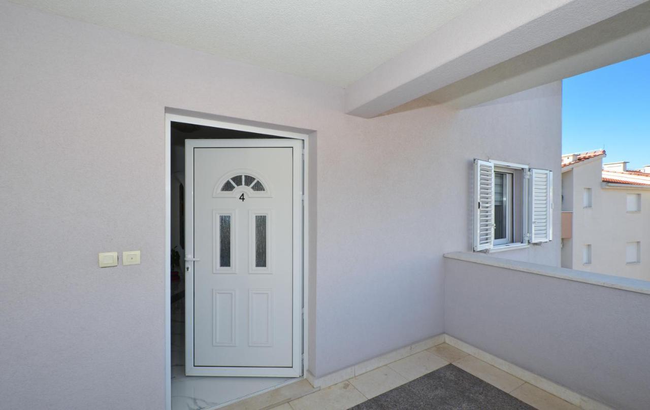Copacabana Beach Apartments Trogir Dış mekan fotoğraf